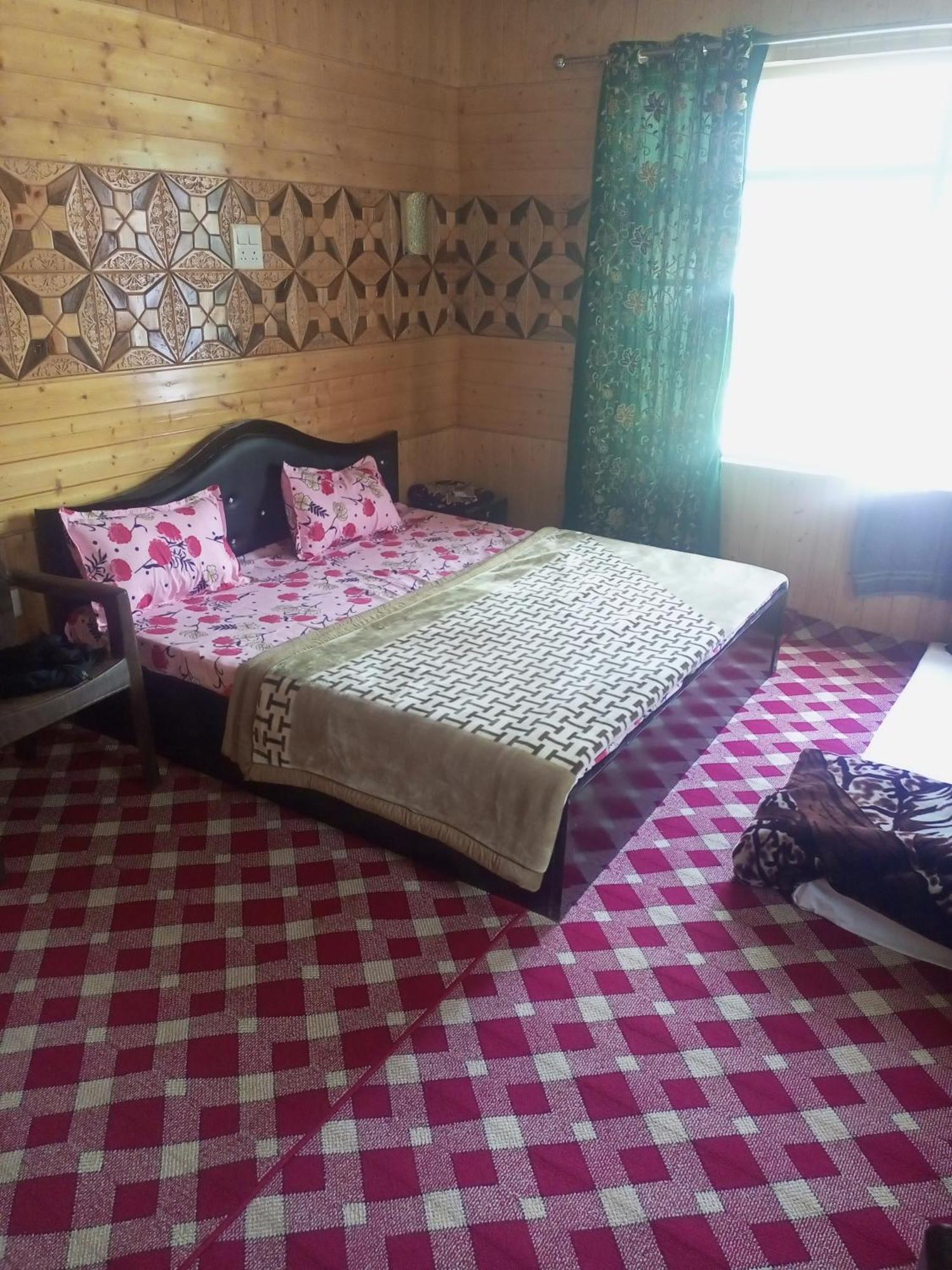 Sunrise Hotel And Restaurant Mastan Gurez Kanzalwan المظهر الخارجي الصورة